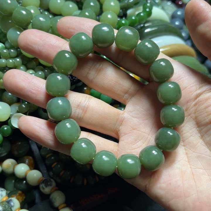 和田玉未镶嵌手链