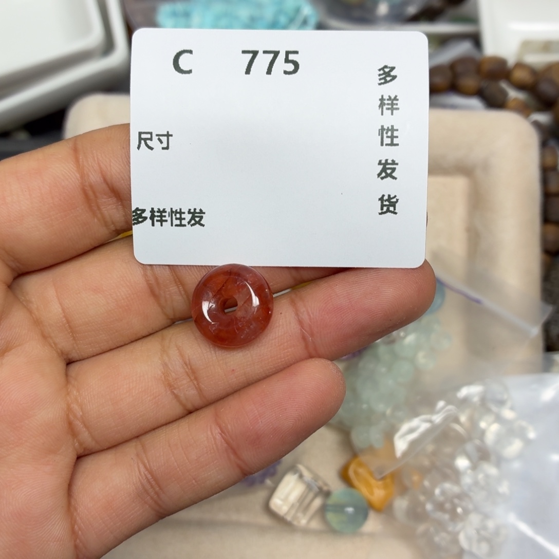 小****水晶珠宝半成品银S925镶嵌C775。