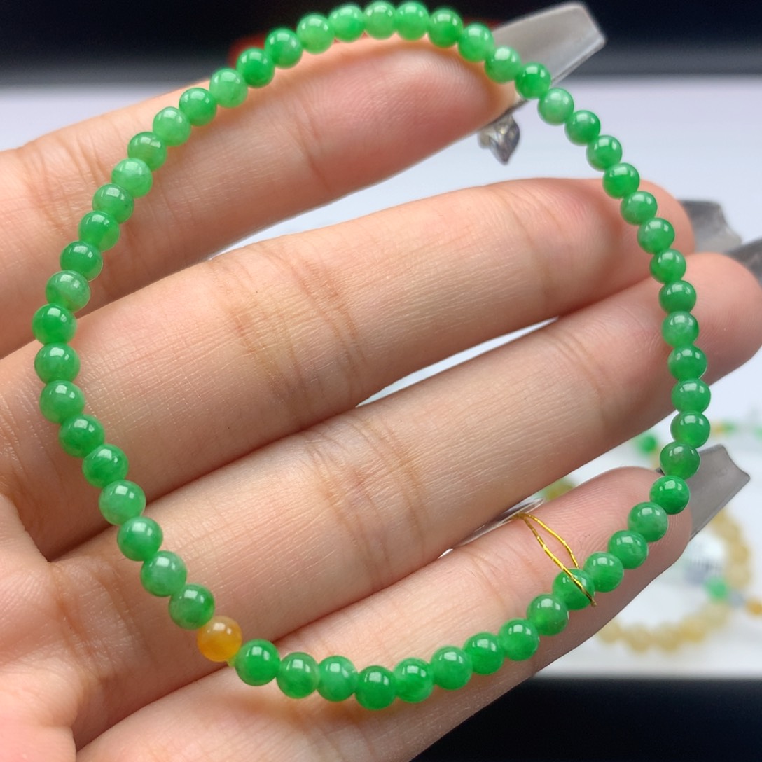 翡翠手链未镶嵌卡