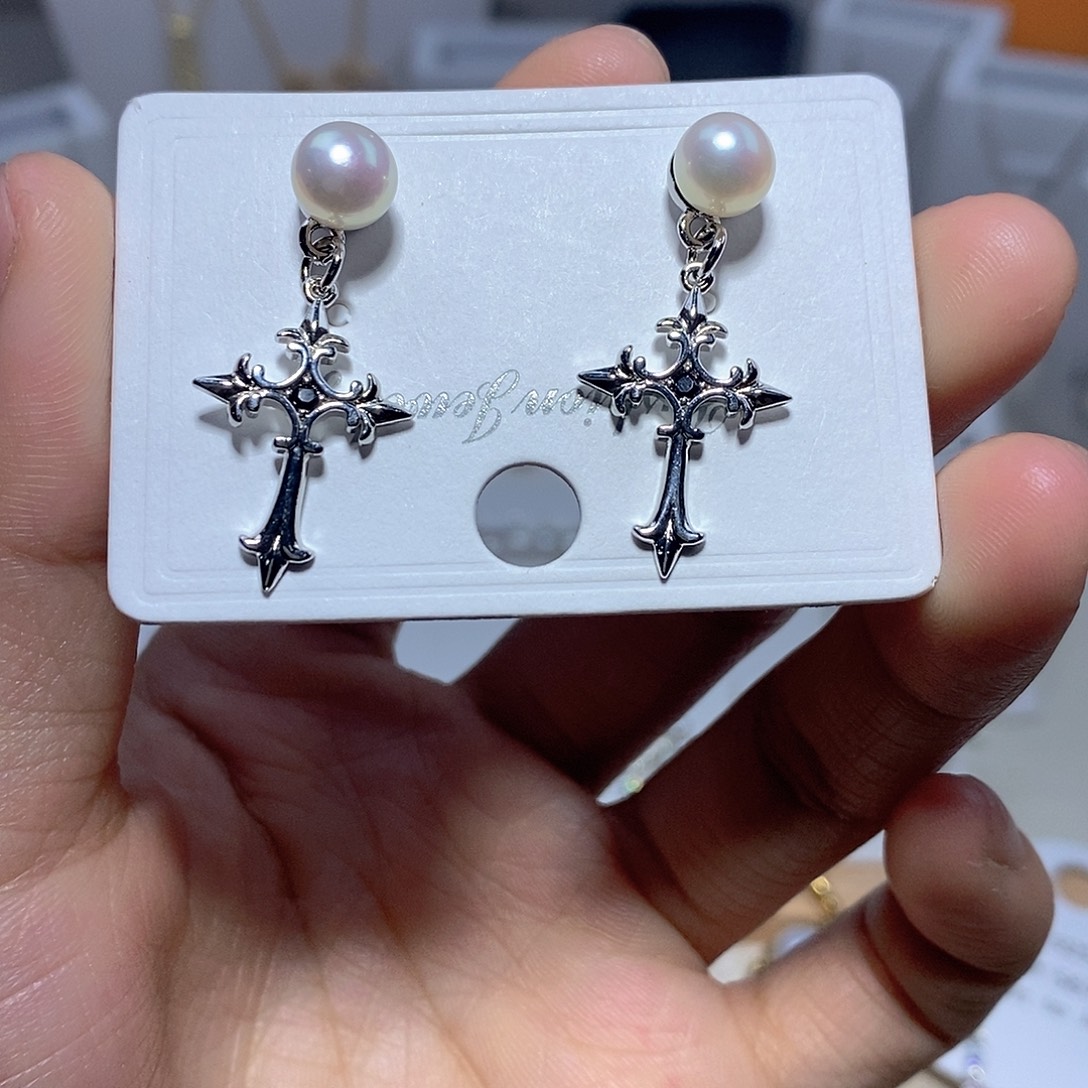 未镶嵌淡水珍珠耳饰