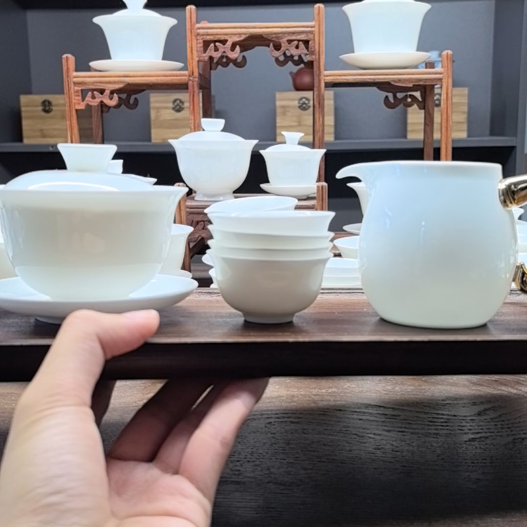 150毫升元宝盖碗+5个大玉兰杯+金把公道杯