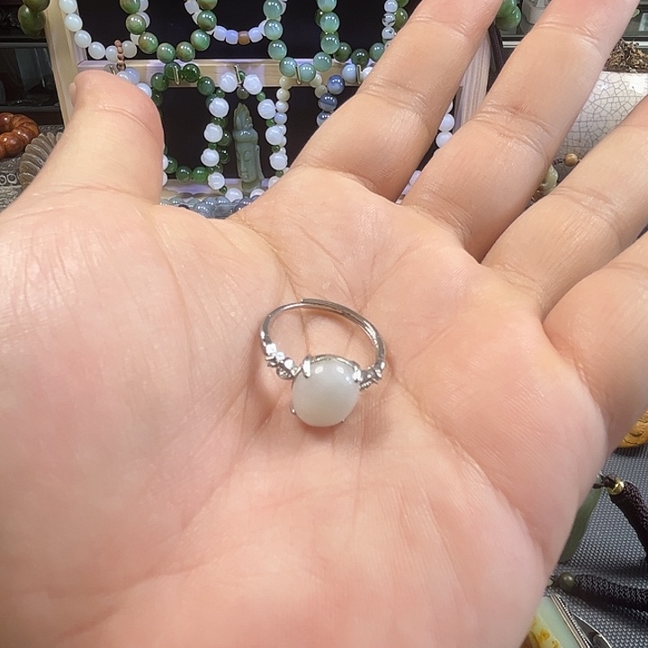 和田玉（糖玉）未镶嵌戒指