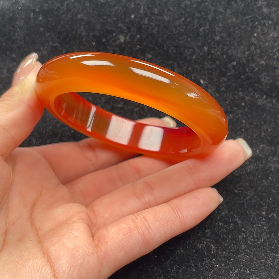 玛瑙/玉髓手镯未镶嵌