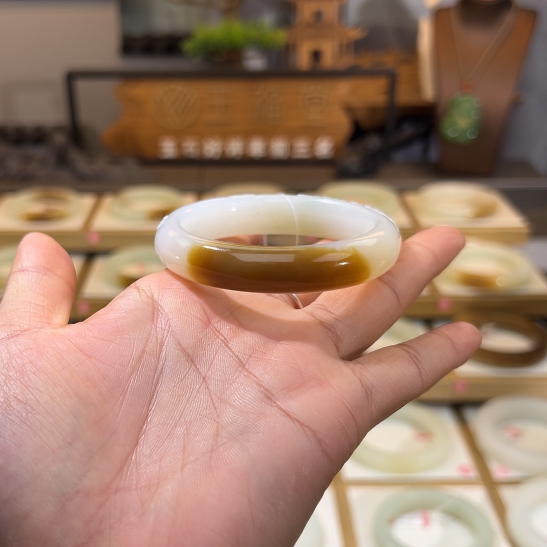 和田玉未镶嵌手镯13