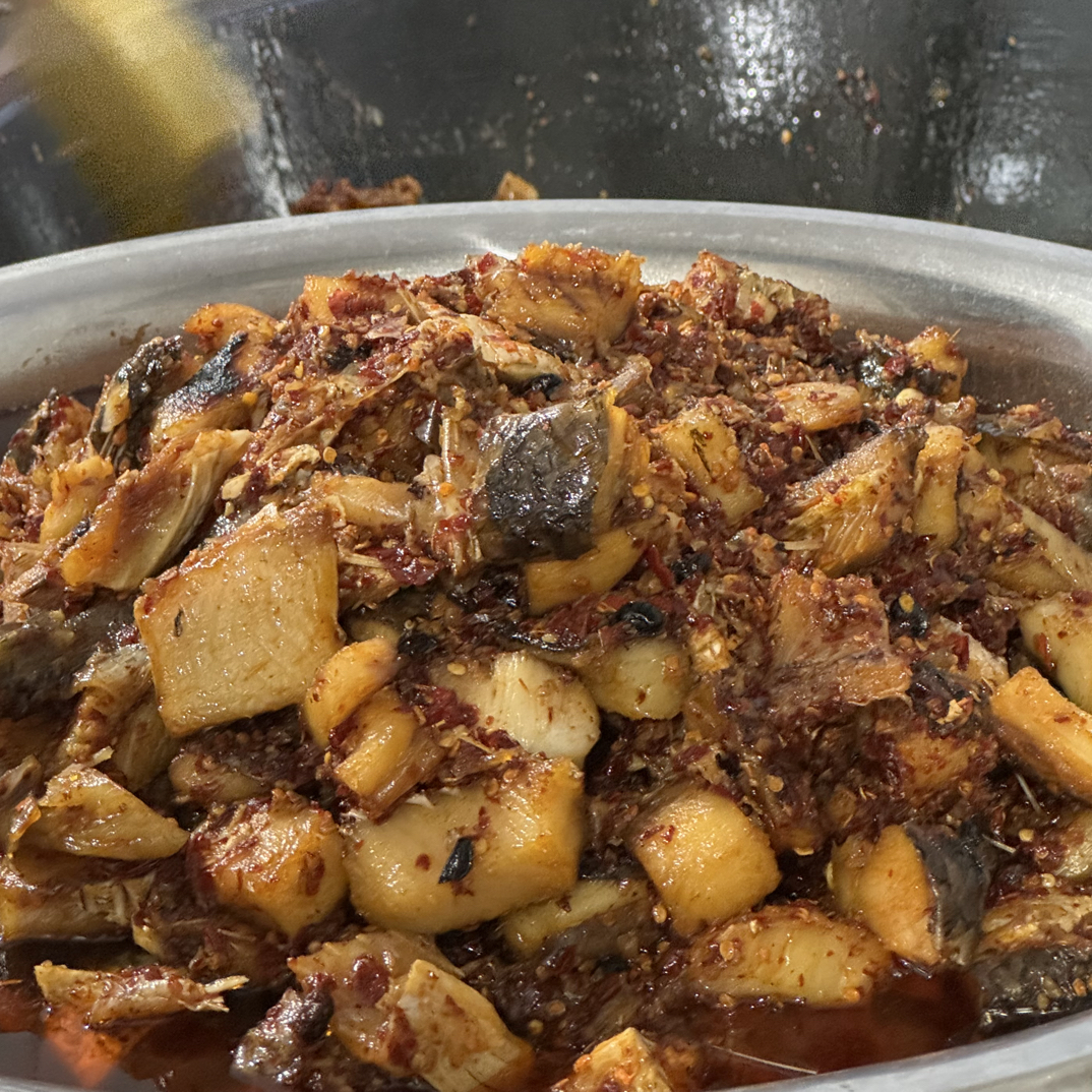 酒糟鱼咸香辣酒糟鱼腌制腊鱼块纯手工江西特产下饭菜