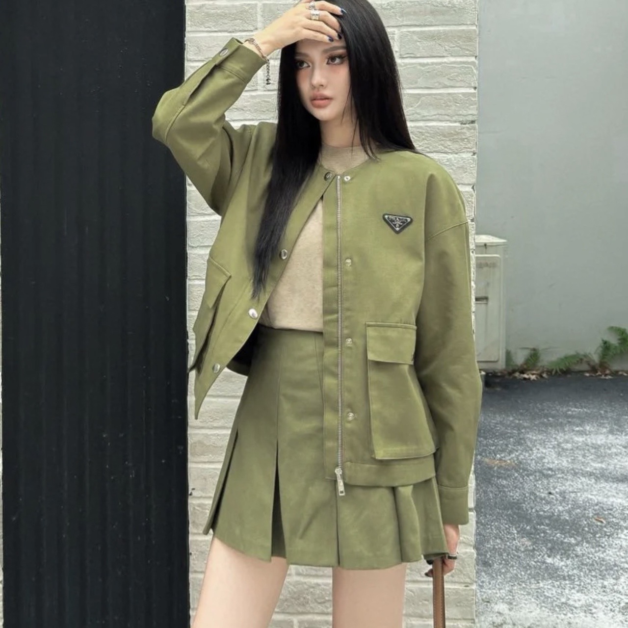 全新未使用 Prada/普拉达 汤/P205438640/绿色工装外套 36码