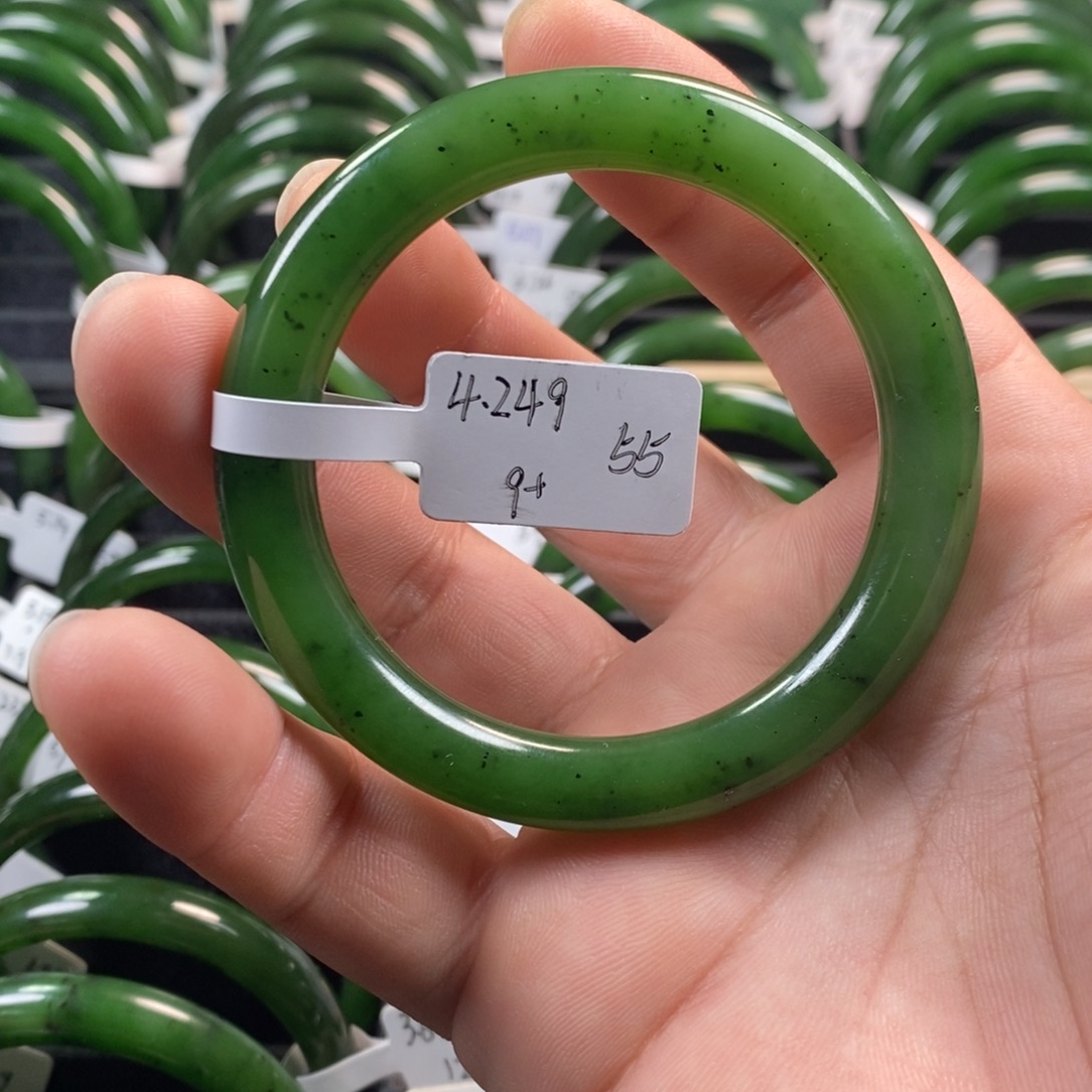 和田玉（碧玉）未镶嵌手镯55