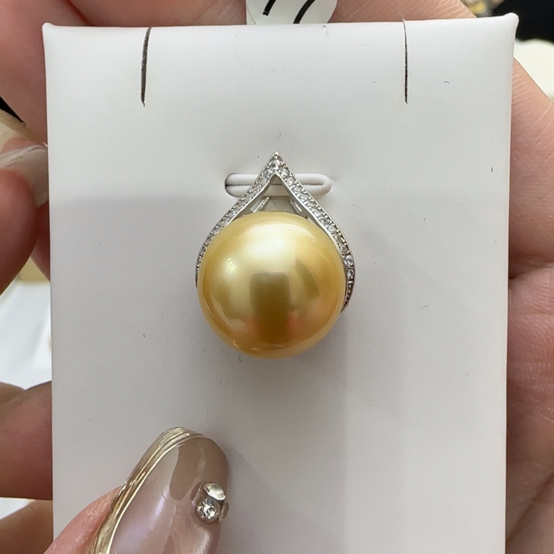 未镶嵌海水珍珠吊坠