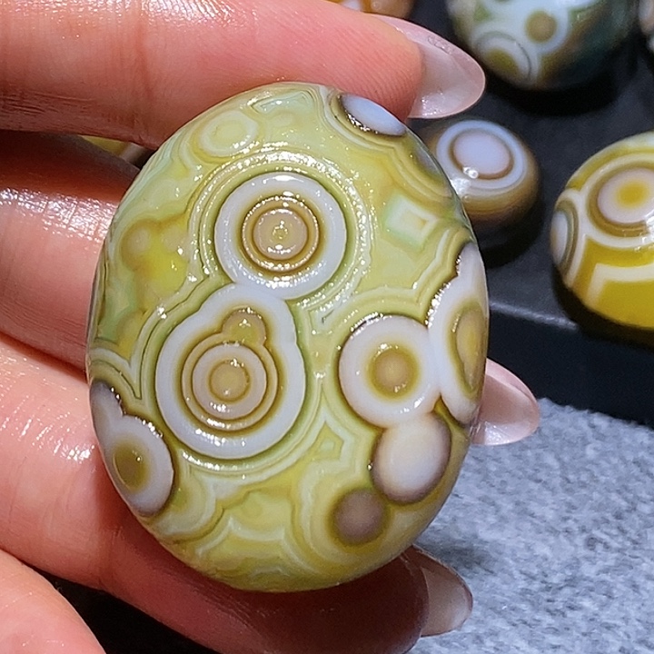 玛瑙/玉髓未镶嵌珠宝奇石107