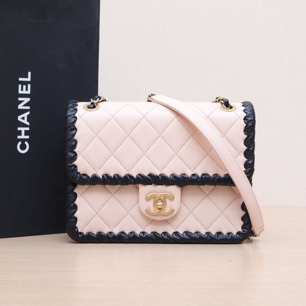 95新 Chanel/香奈儿 【小花念念】编织边 金币链条包 裸粉 芯片开