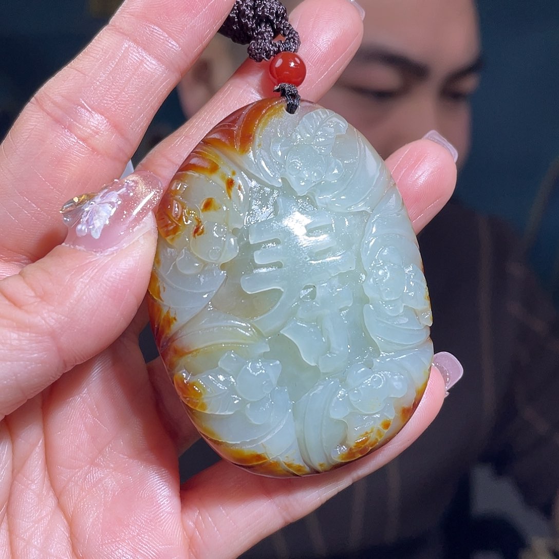 和田玉颈饰未镶嵌