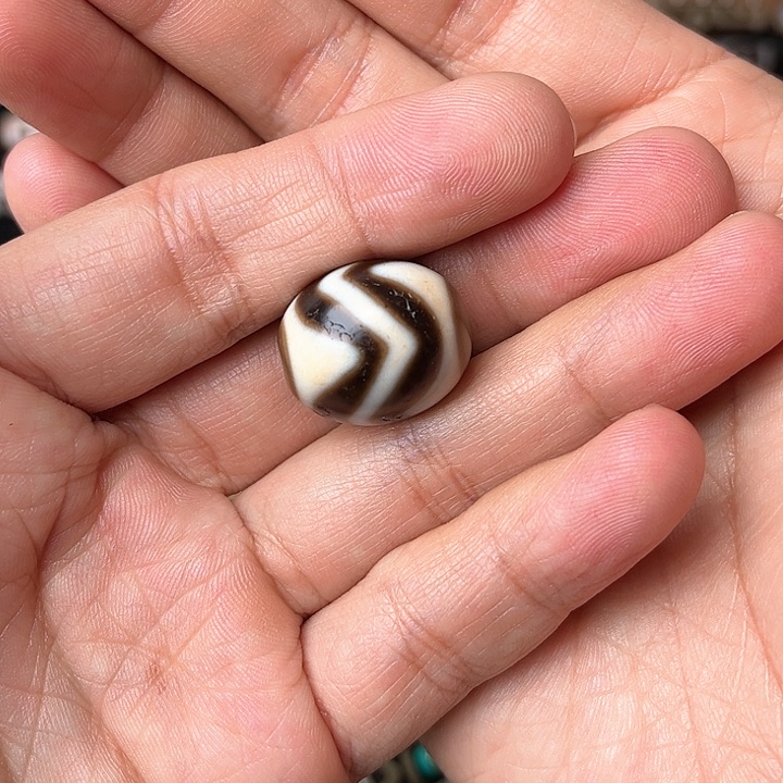 玛瑙/玉髓颈饰未镶嵌?*冉