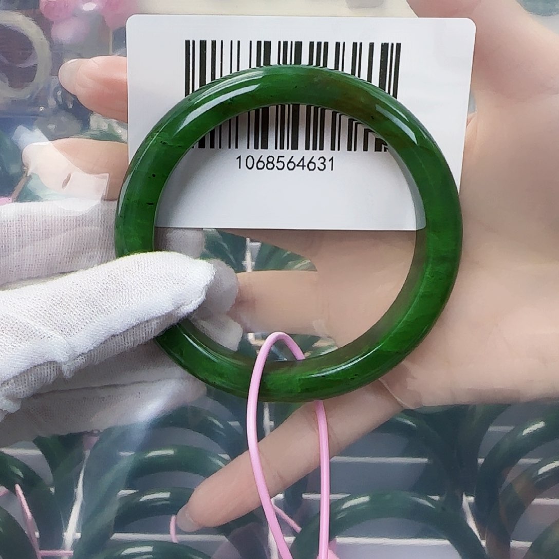 和田玉（碧玉）手镯未镶嵌62微瑕