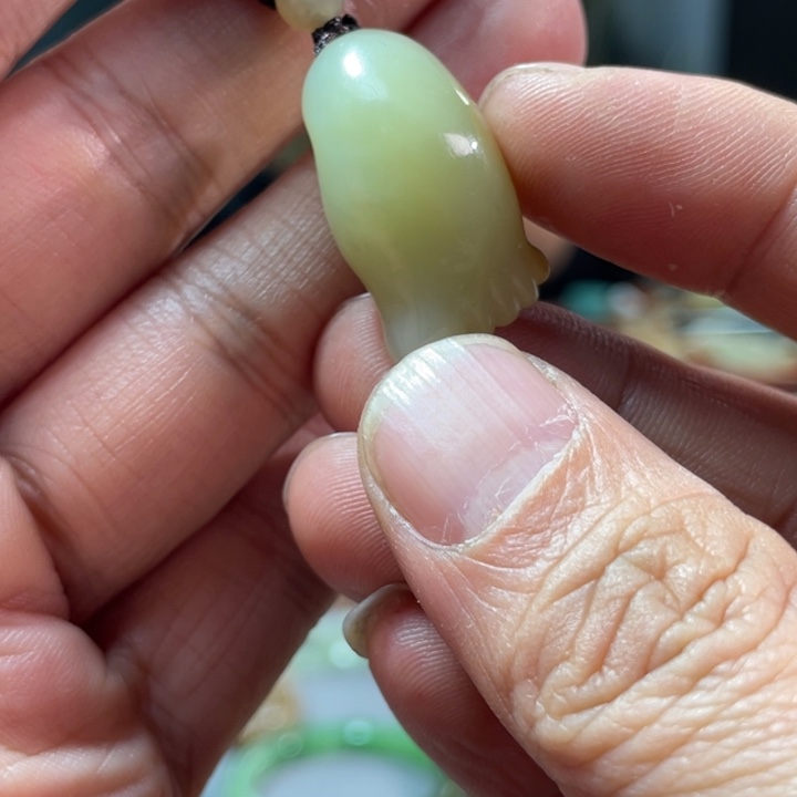 颈饰未镶嵌和田玉