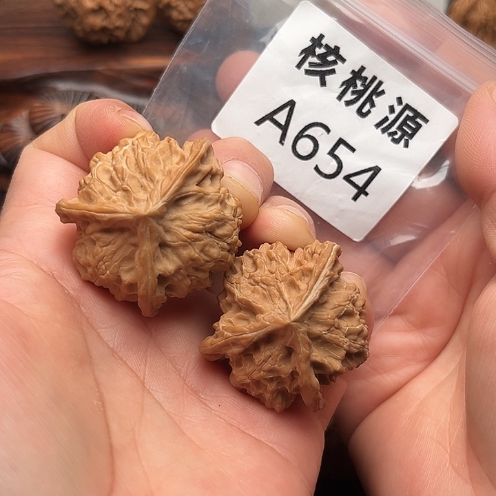 吊坠文玩核桃盘山三棱