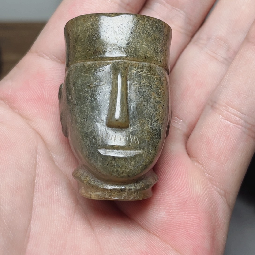 8***兵和田玉（糖玉）未镶嵌挂件