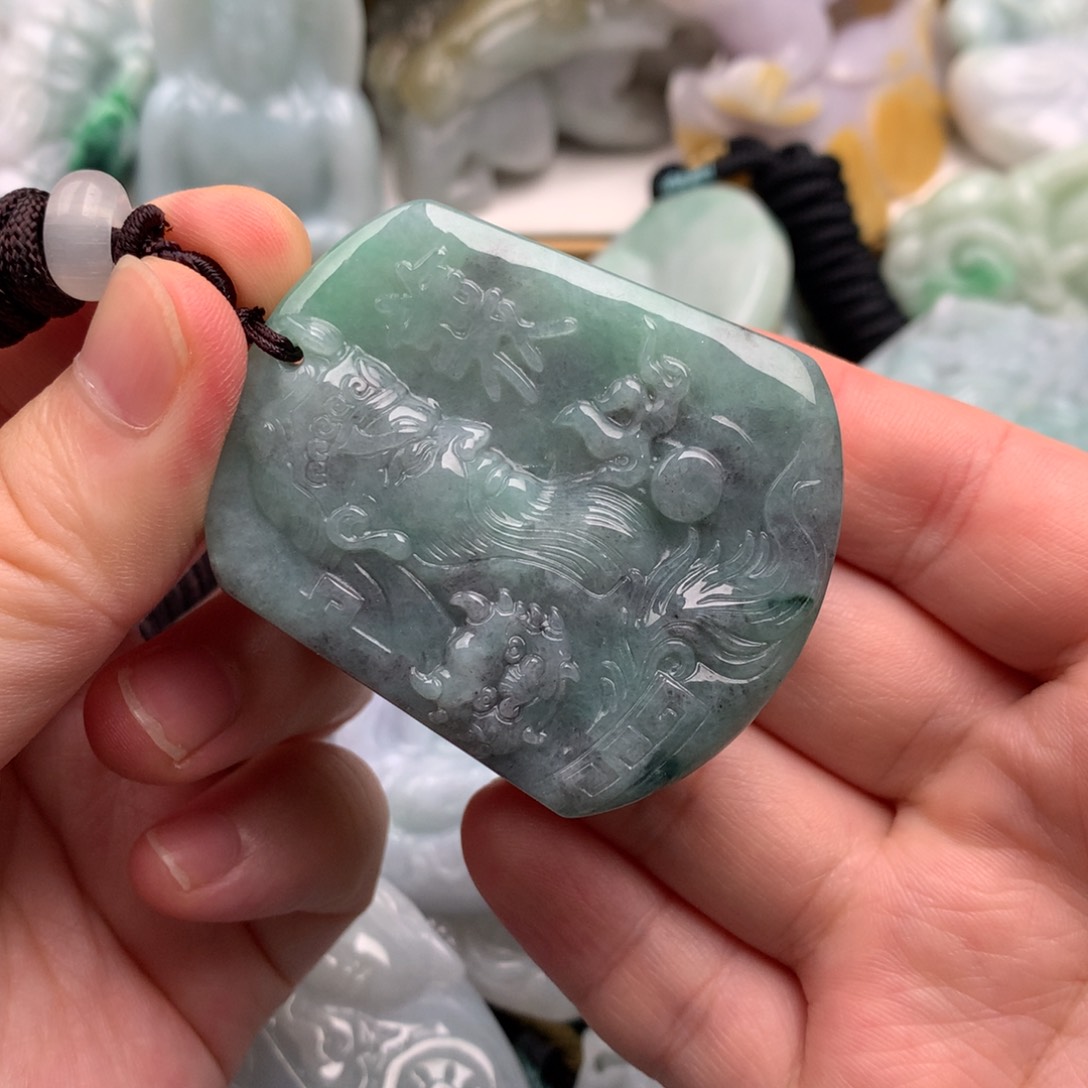 吊坠(不含链)未镶嵌翡翠