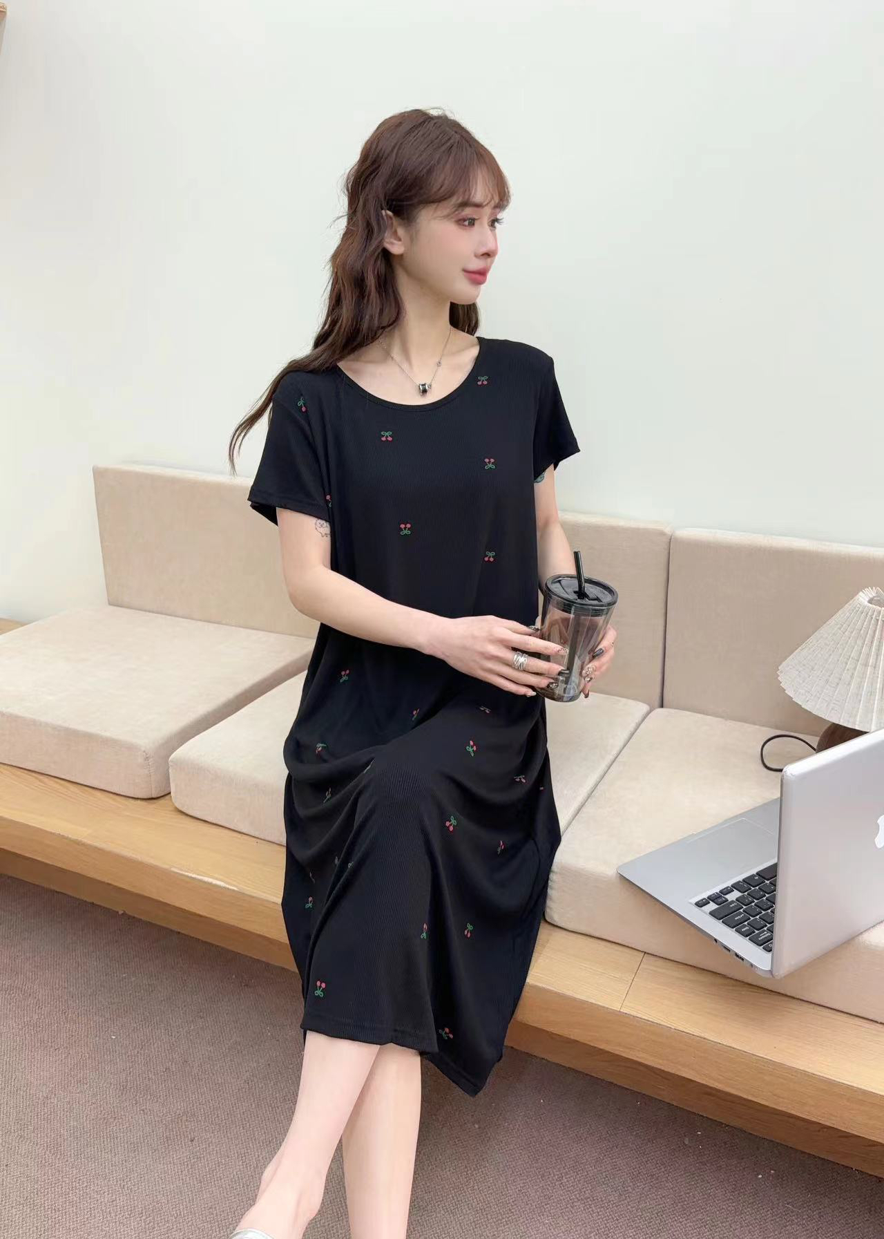 2025新款樱桃短袖女夏季薄款长裙可外穿宽松家居服