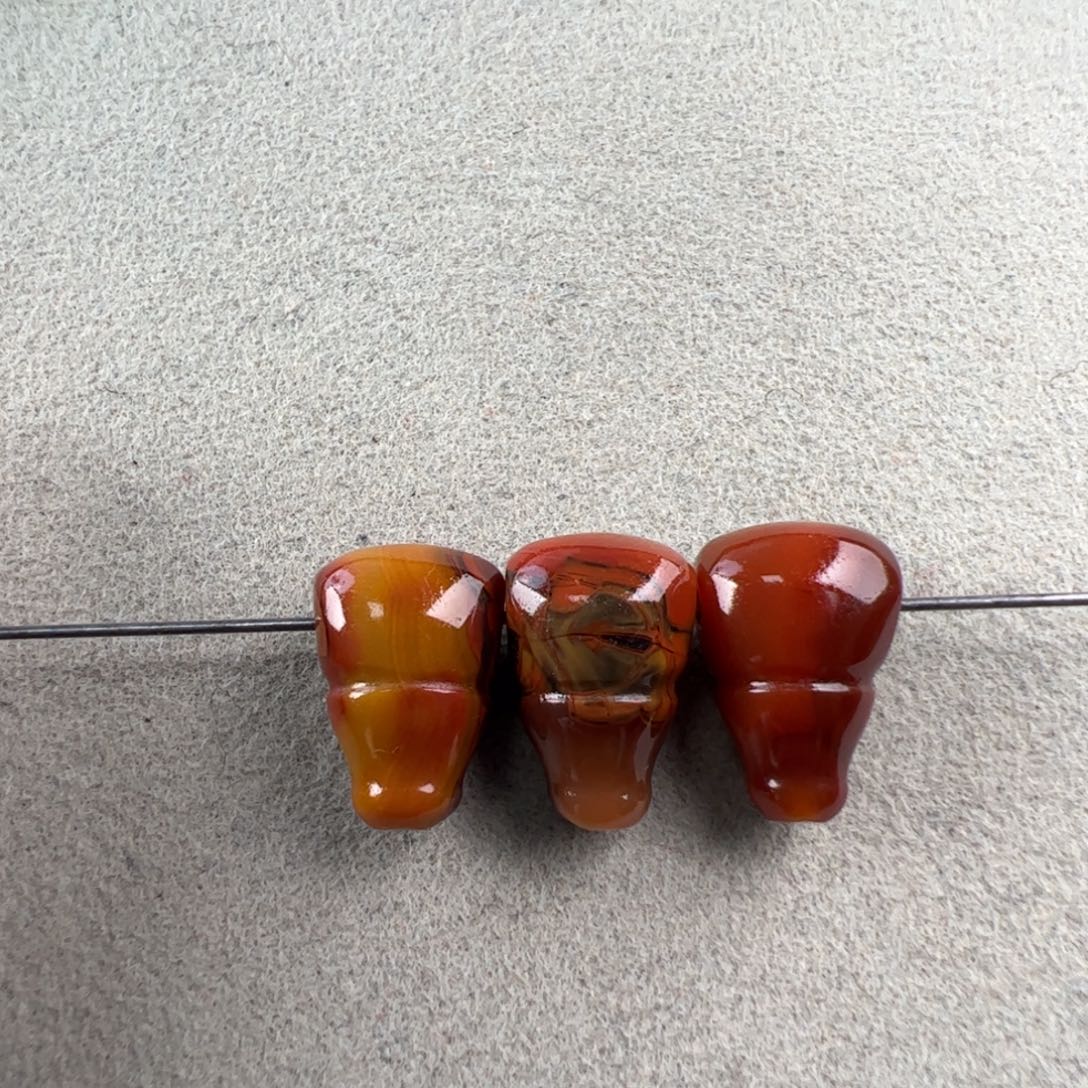 南红玛瑙未镶嵌（大山包包浆三通8mm发一