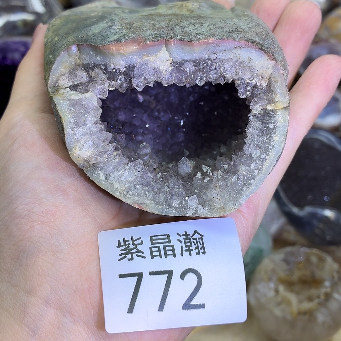 未镶嵌水晶大型摆件（非配饰）