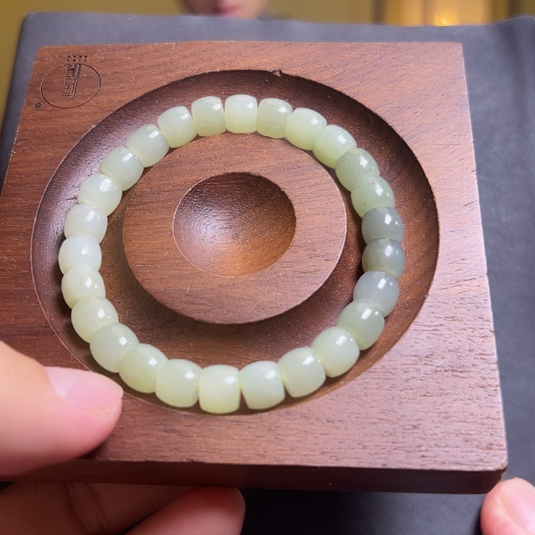 和田玉吊坠未镶嵌和田玉