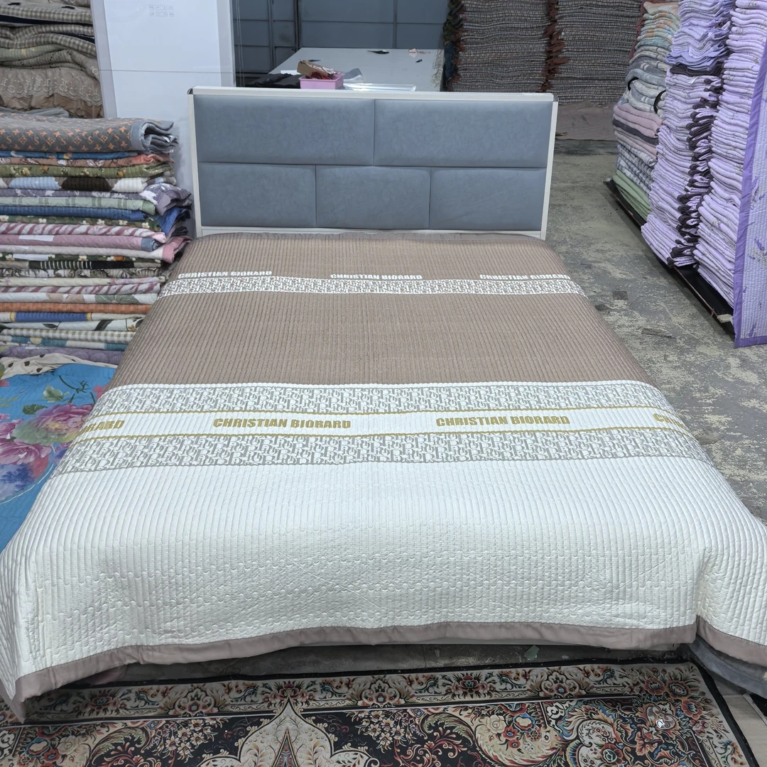 莫小柔宽边床盖《咖色轻奢》2米✕2.3米