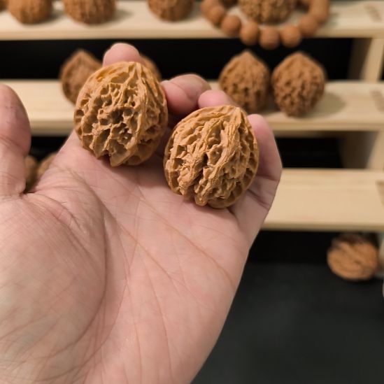 文玩核桃吊坠36苹果园