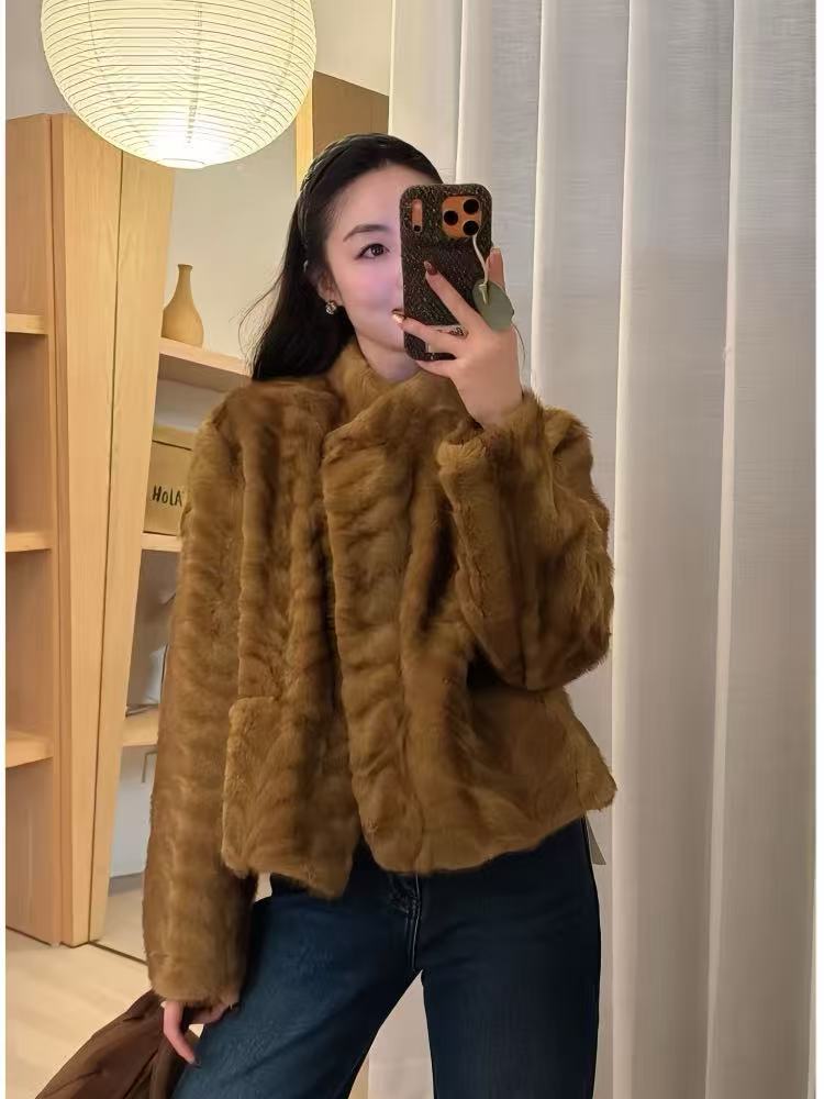 高级感金叶貂宽松保暖毛毛绒仿皮草短款皮毛一体冬季韩版外套女