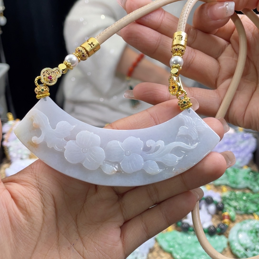 翡翠颈饰未镶嵌代编织