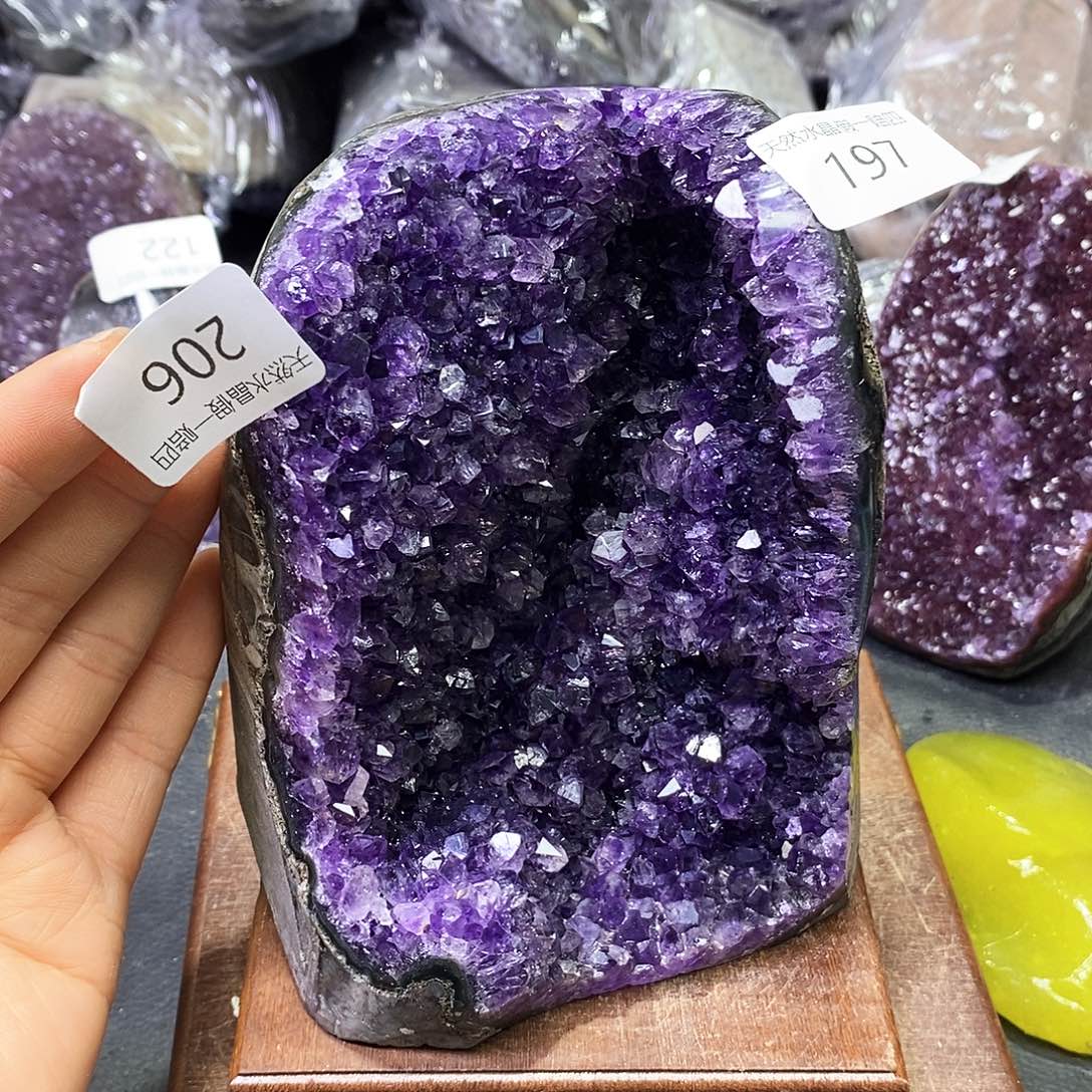 水晶大型摆件（非配饰）未镶嵌