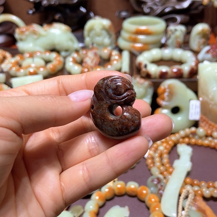 手链未镶嵌岫岩老玉（透闪石质玉）