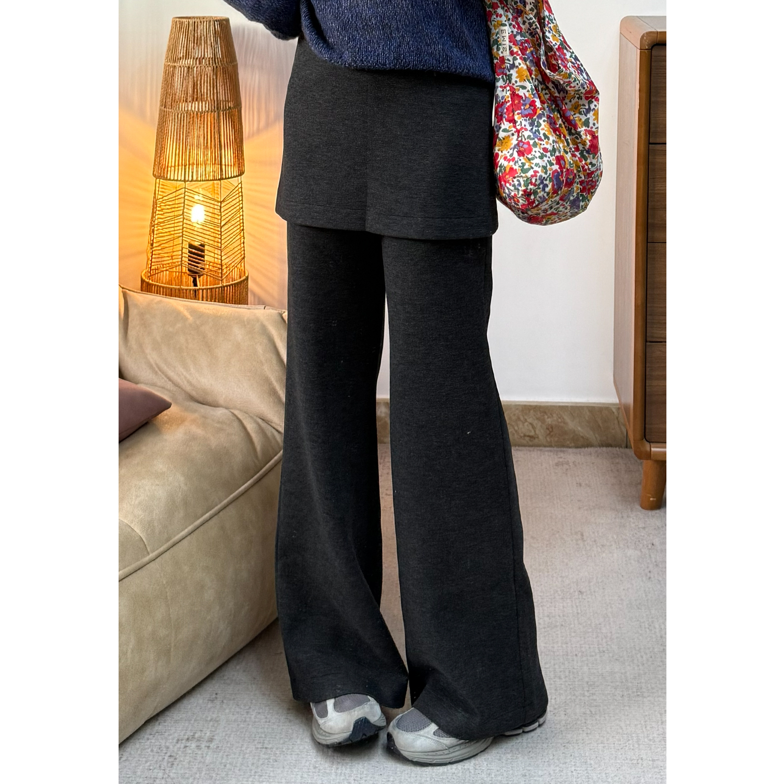 ZhaoSanJin【11.30】 2025年冬季新款醋酸羊毛屁帘微喇裤 SJK5145