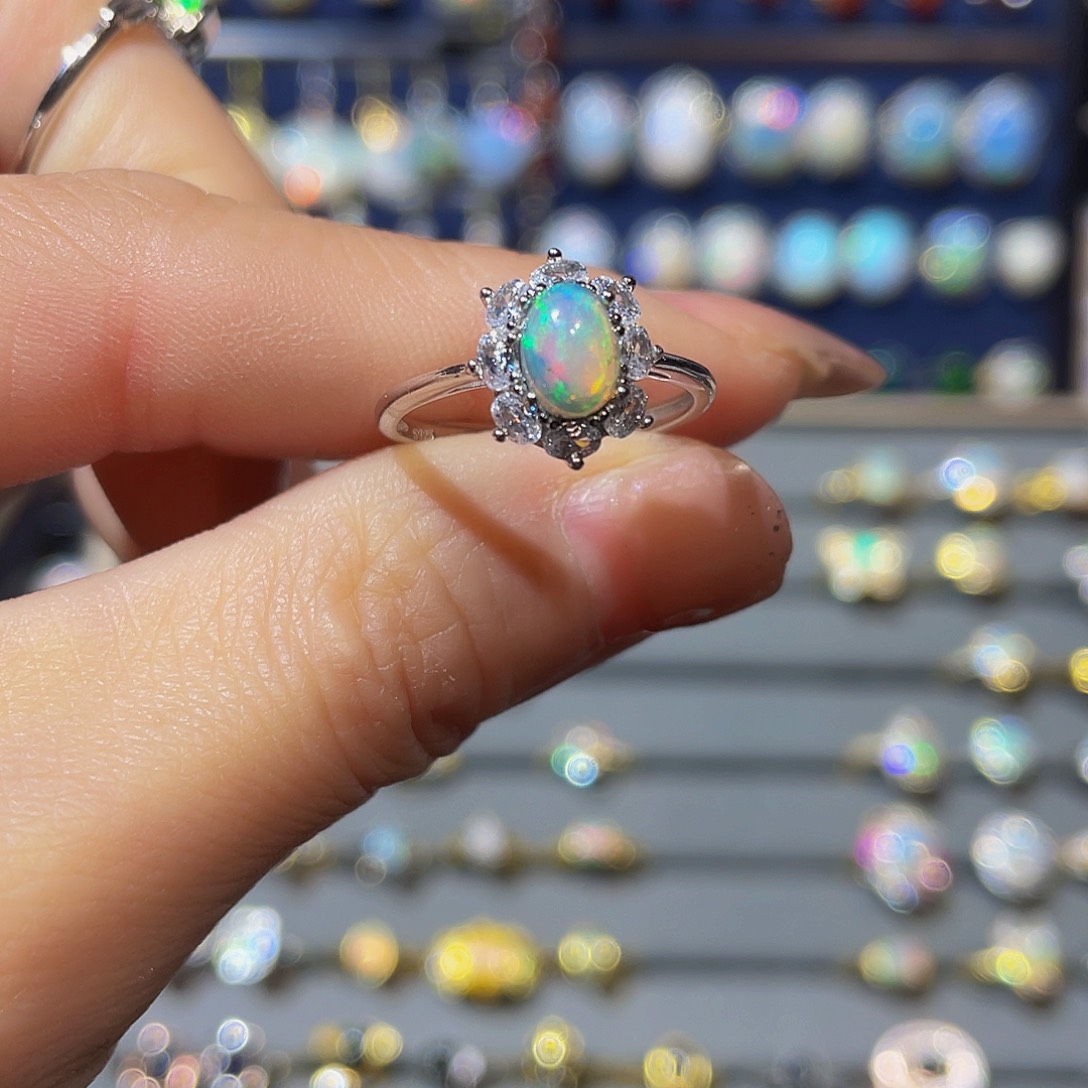 欧泊欧泊戒指银S925镶嵌O****s