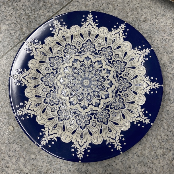 【微瑕】浮雕圆形大盘10.5英寸寸2个