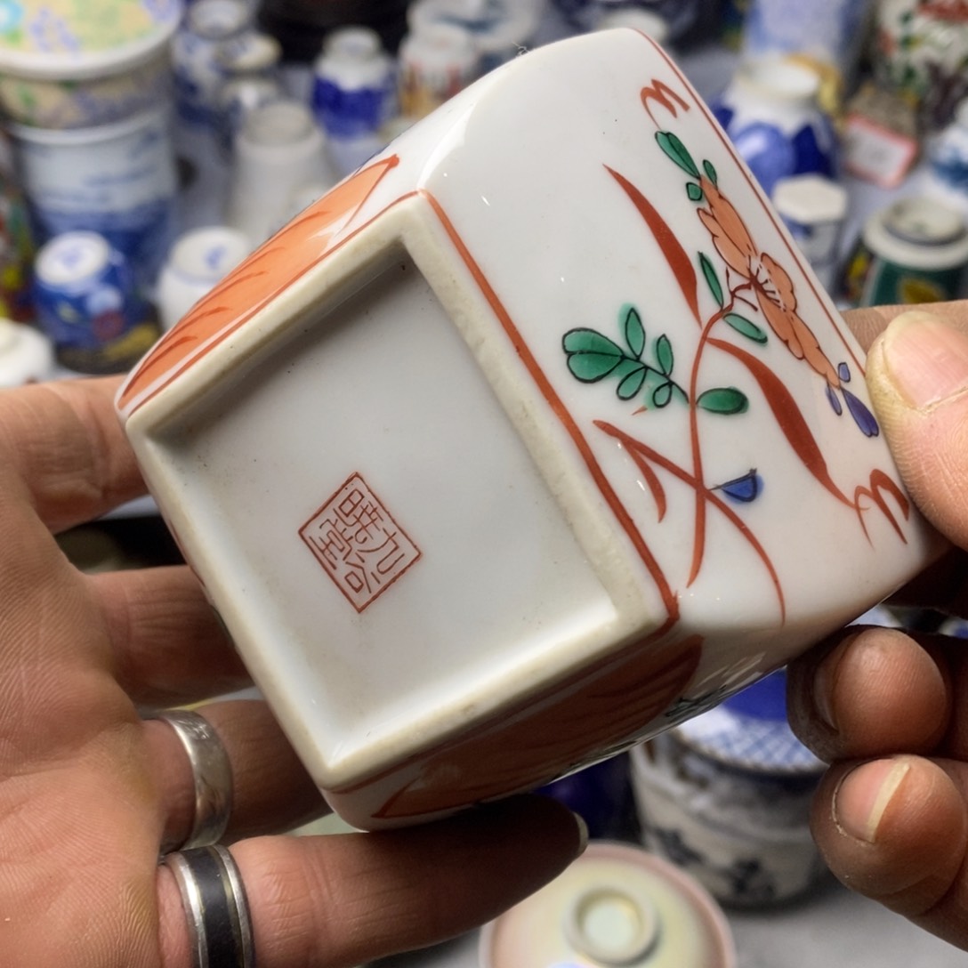 瓷片飞过天空是为了寻找快乐吗