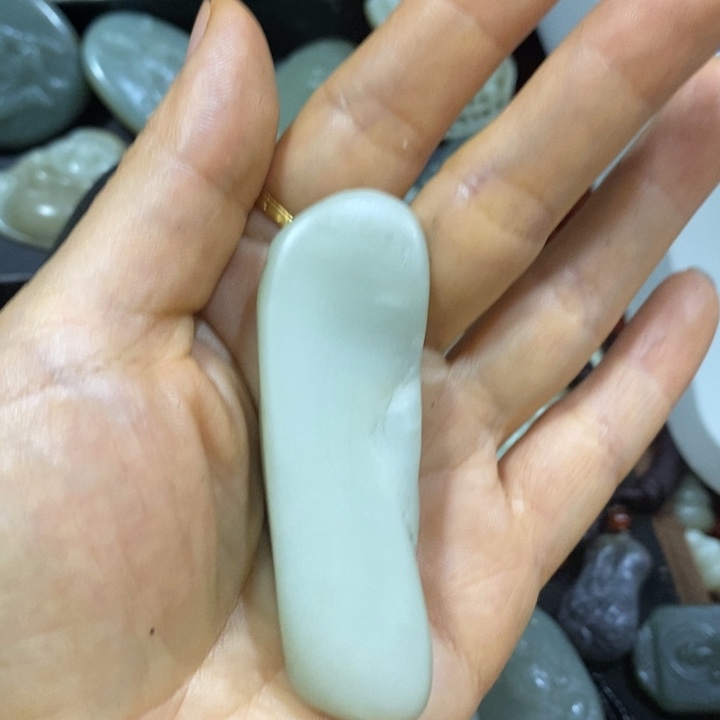 未镶嵌和田玉（糖玉）挂件