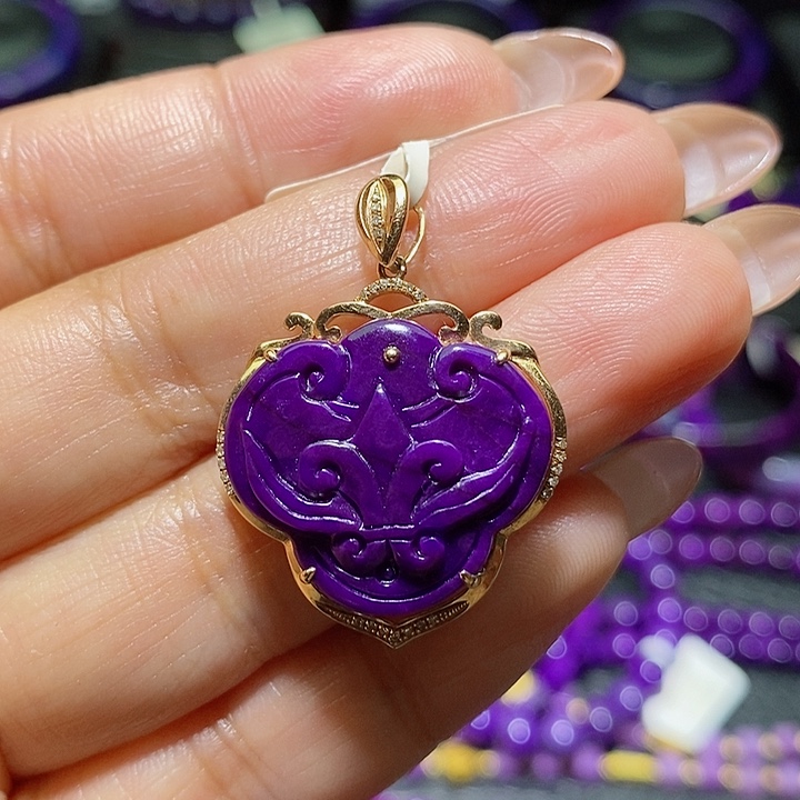 苏纪石（舒俱来）吊坠18K金镶嵌