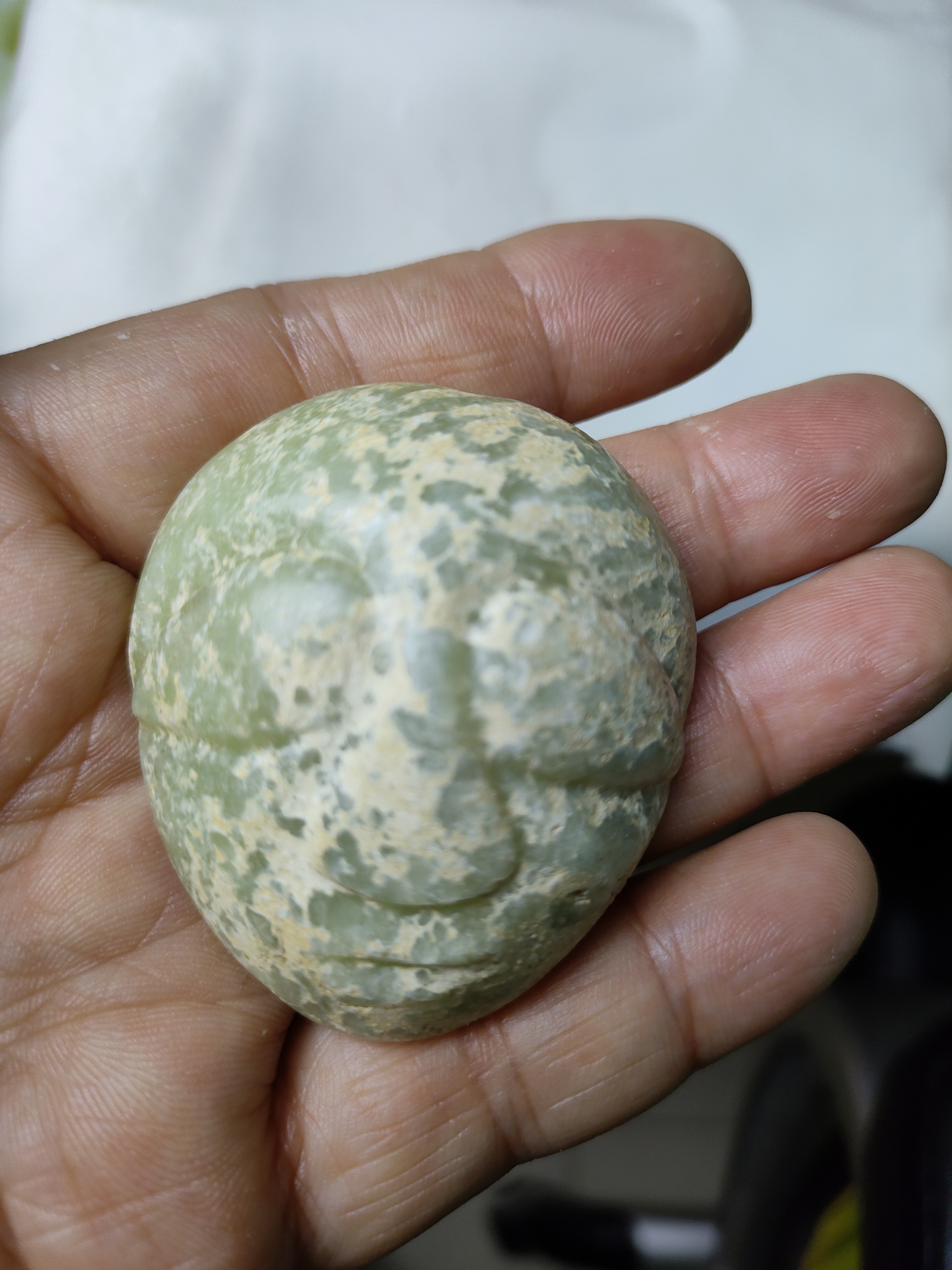 河磨奇石脸形形件