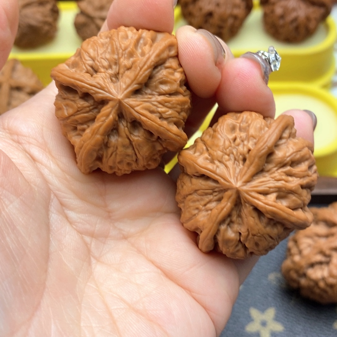 把件文玩核桃221号雨花石四棱