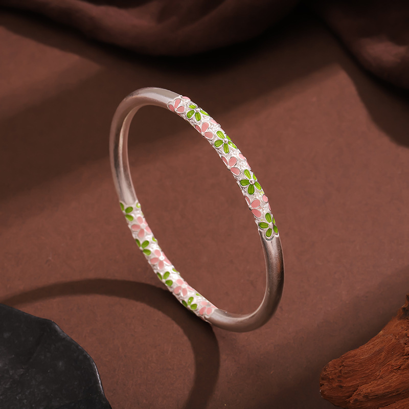 999.9银珐琅彩粉绿花卉闭口镯
