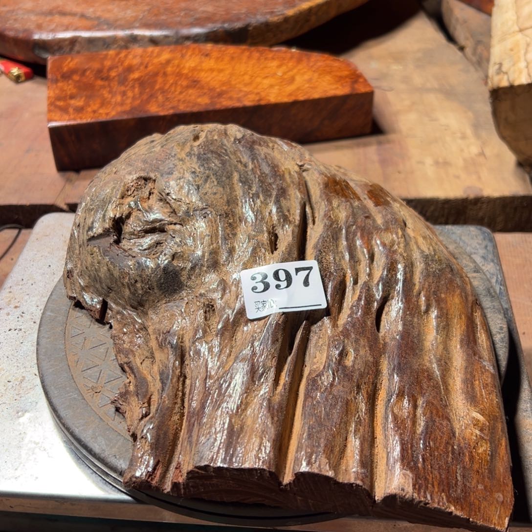 一***…大果紫檀（缅甸花梨）