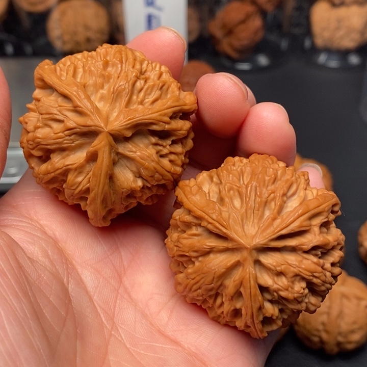 文玩核桃吊坠政苹果奔