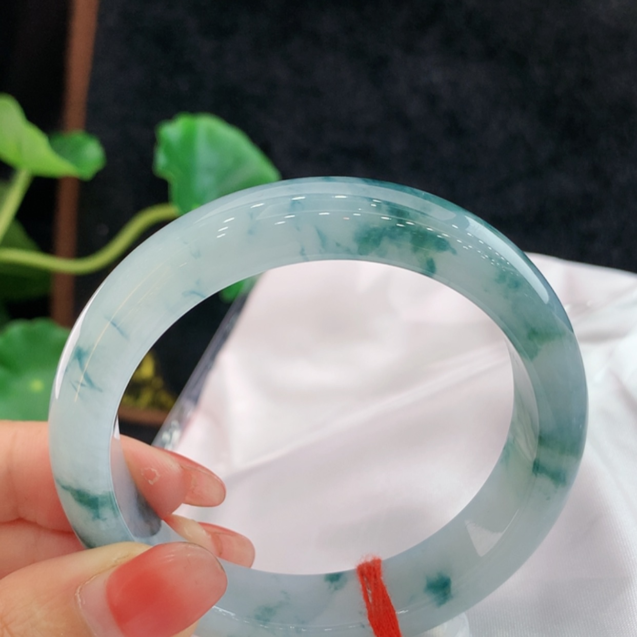 【闪购商品】翡翠手镯未镶嵌圈口55
