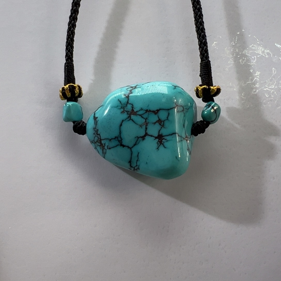 绿松石未镶嵌挂件