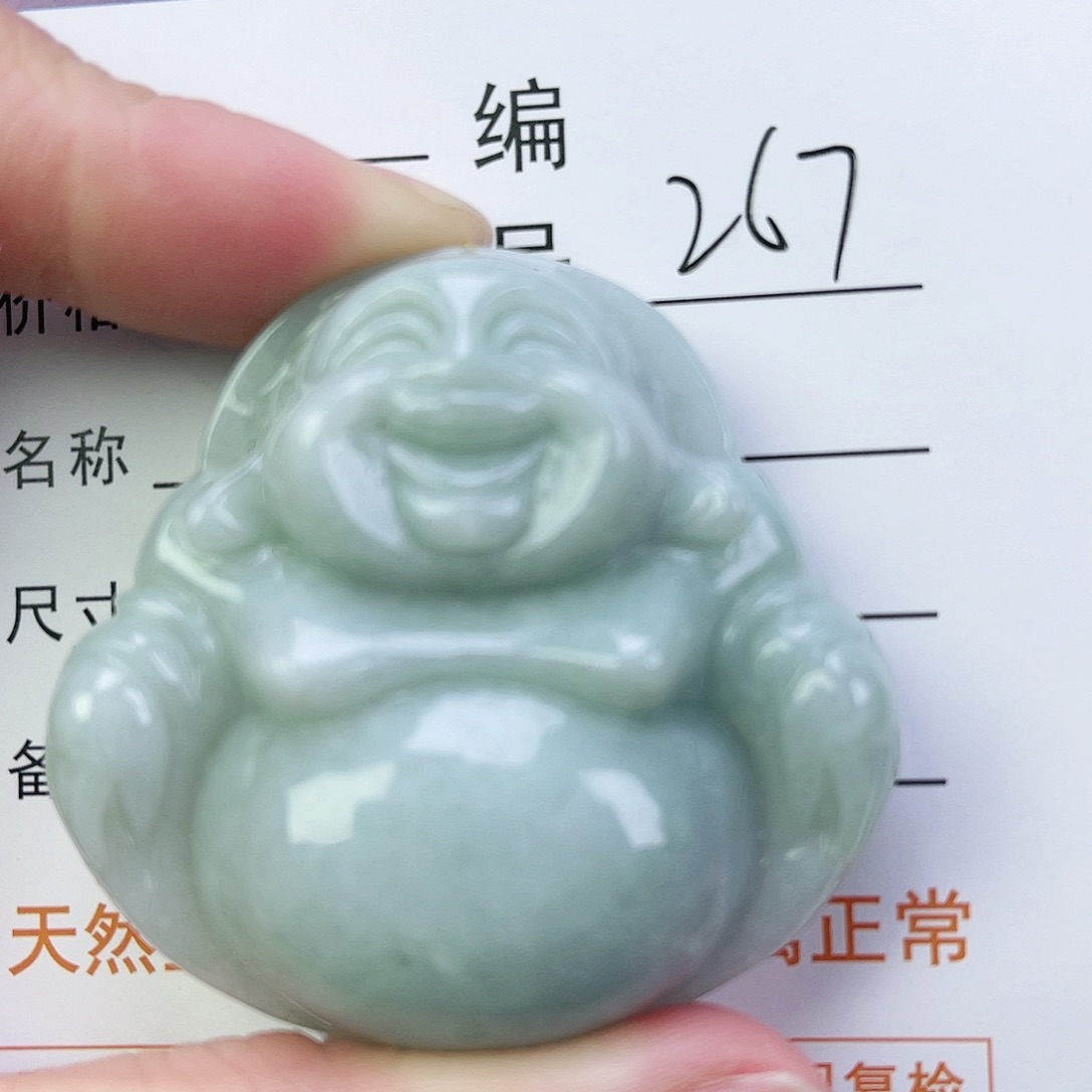 翡翠颈饰未镶嵌佛公