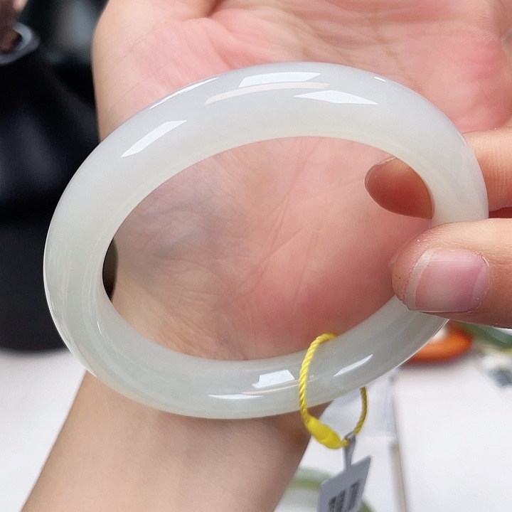 和田玉手镯58未镶嵌