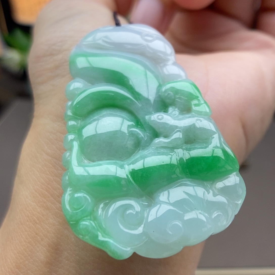 翡翠未镶嵌颈饰吊坠20