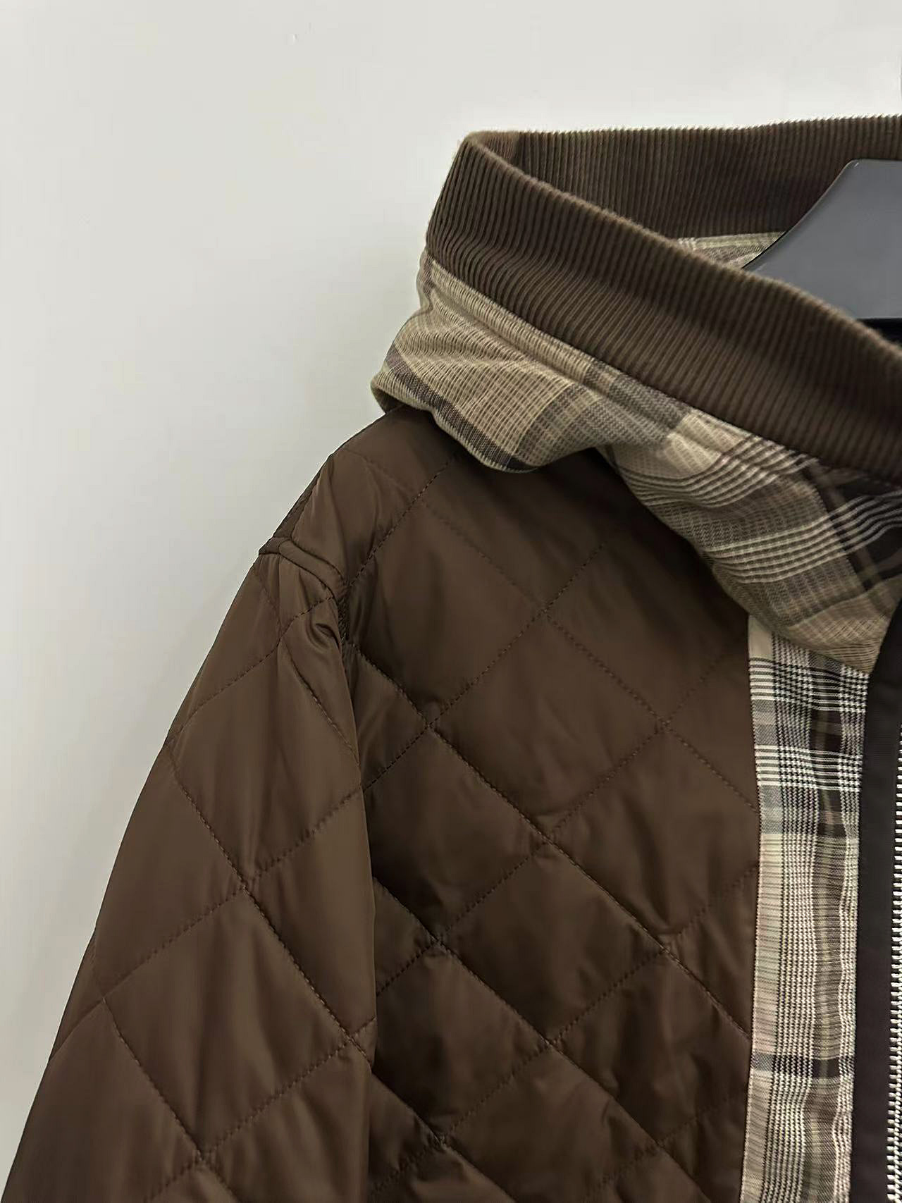 K男士冬季厚款外套立领两个颜色短款连帽宽松