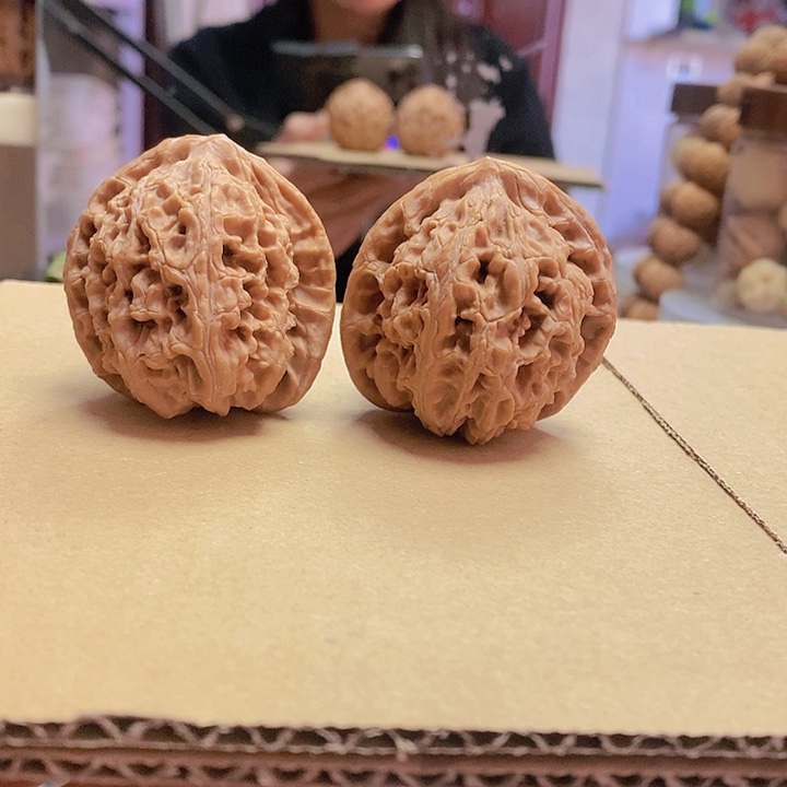 【闪购商品】文玩核桃把件43.5水龙大肚子