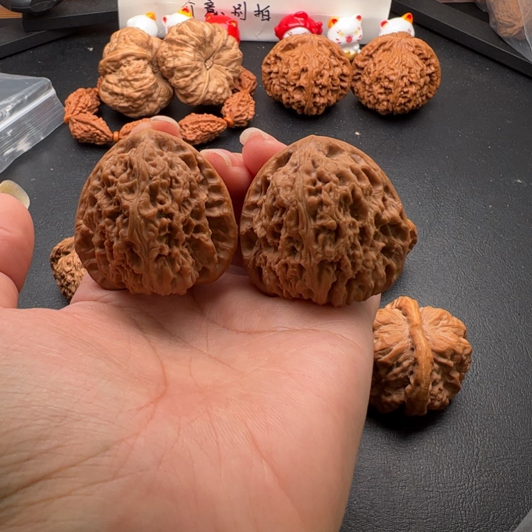 文玩核桃把件南疆石